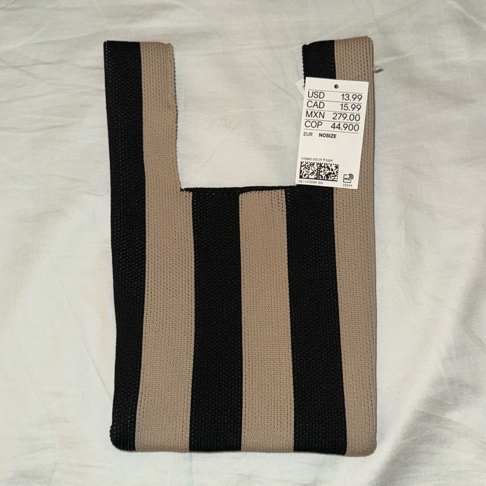Cute H&M small purse